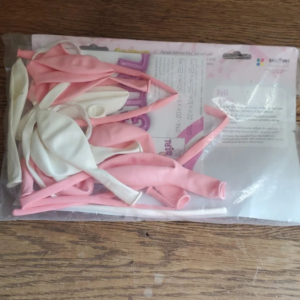 It's A Girl Do-It-Yourself Parade Balloon Kit